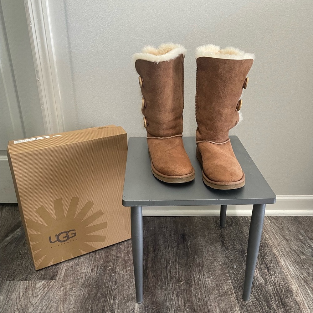 UGG Bailey button Triple - Picture 5 of 6